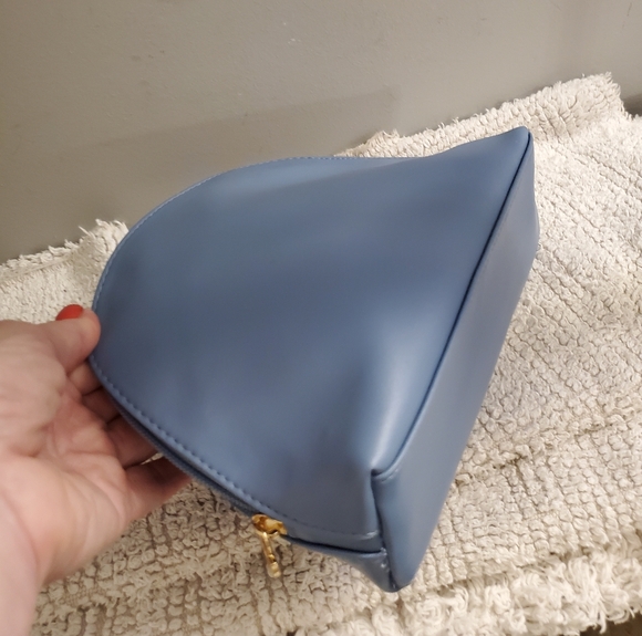 Salvatore Ferragamo Blue Cosmetic Pouch Turkish Airlines - Picture 5 of 8